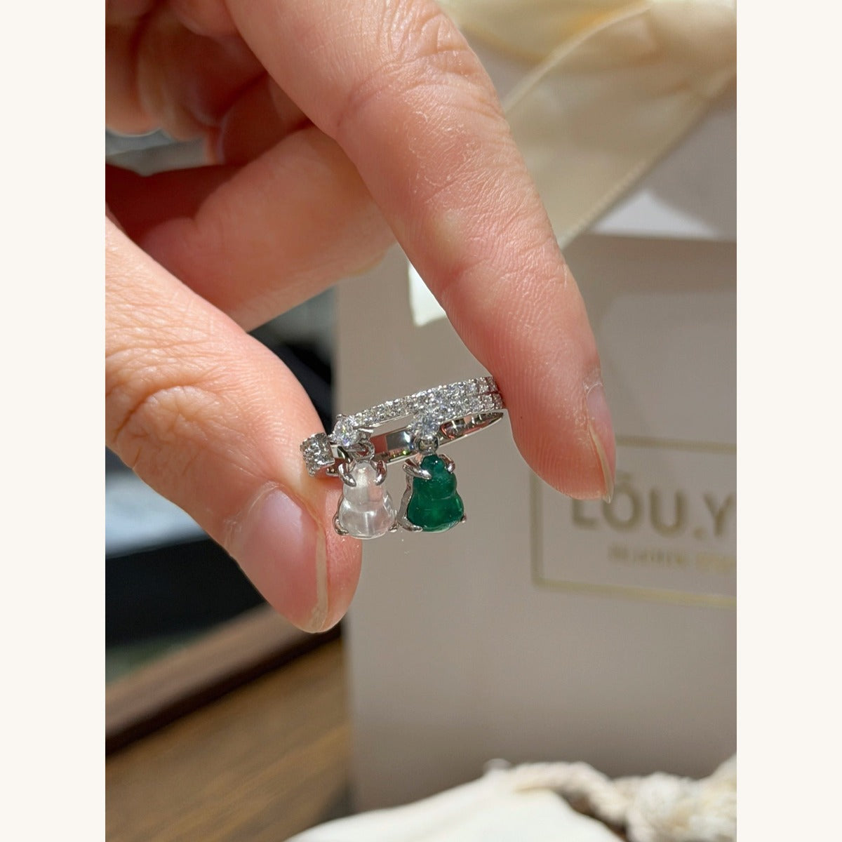 Ink-Jade Chalcedony Gourd Ring (JR6121)
