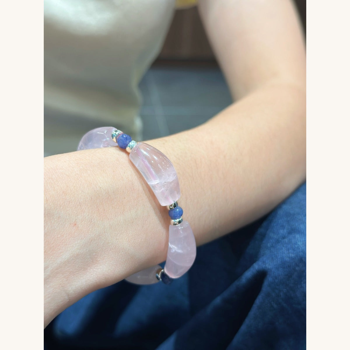 Natural Pink Crystal Curved-Tube Bracelet (JL96831)