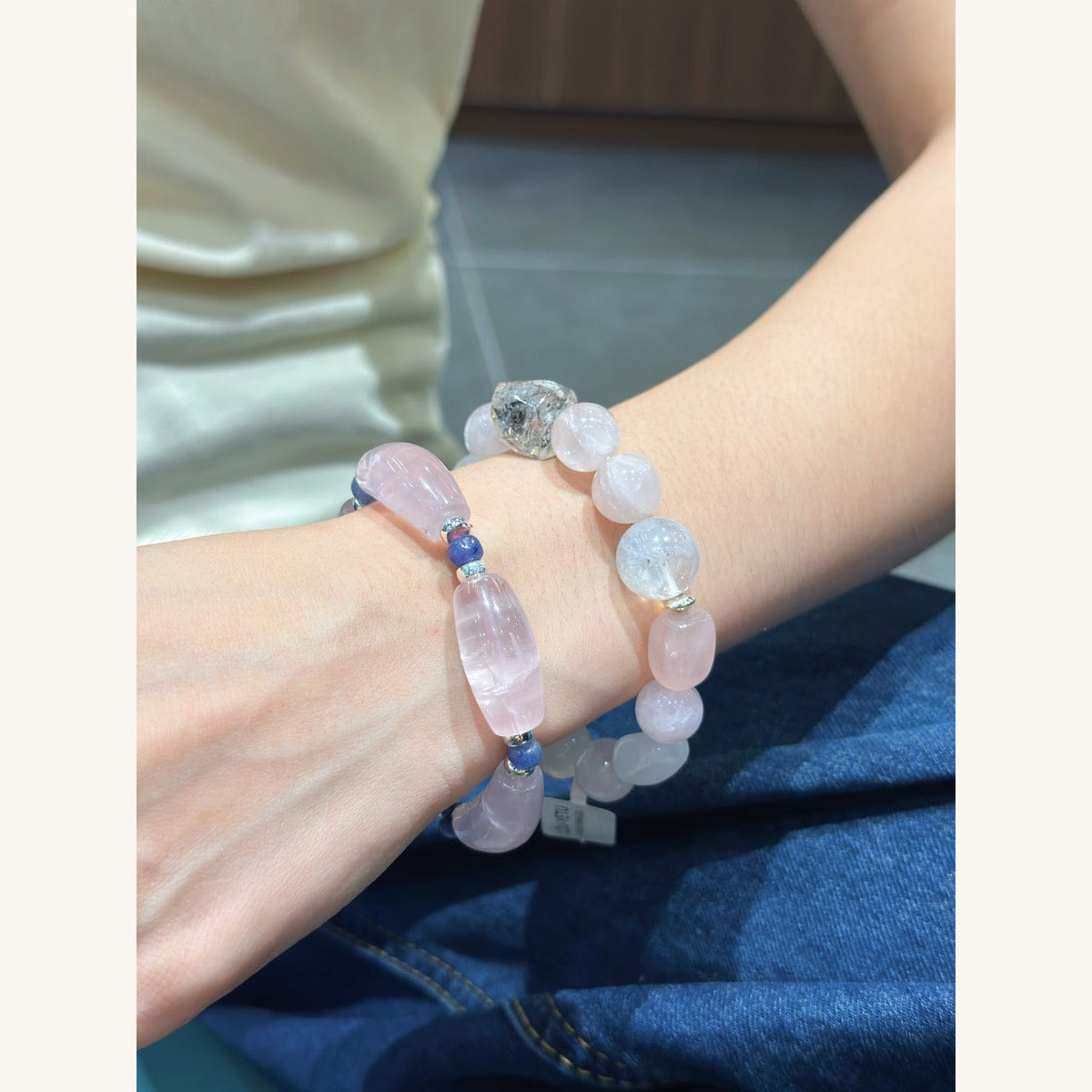 Natural Pink Crystal Curved-Tube Bracelet (JL96831)