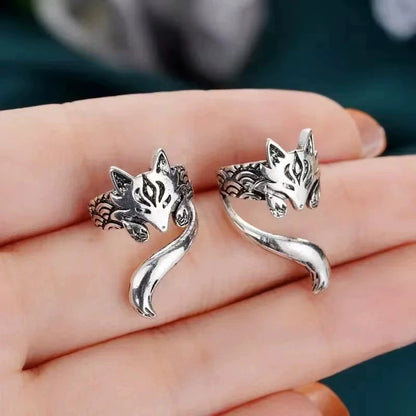 Vintage Fox Ear Clip Earrings – Cute Animal Ear Cuff, Retro Gold Metal Non-Piercing Ear Jewelry