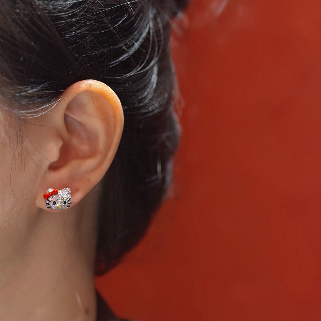 Kitty Pavé CZ Stud Earrings (JE6024-1)