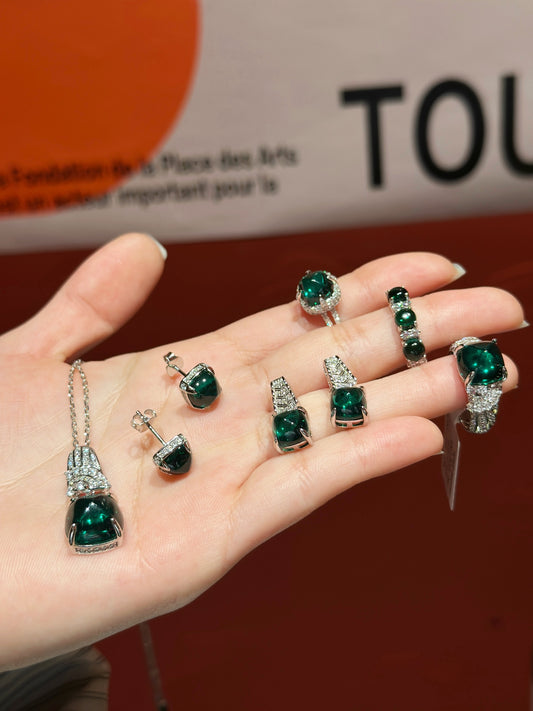 Nano-Emerald Cushion Necklace & Earrings (JN41121322)