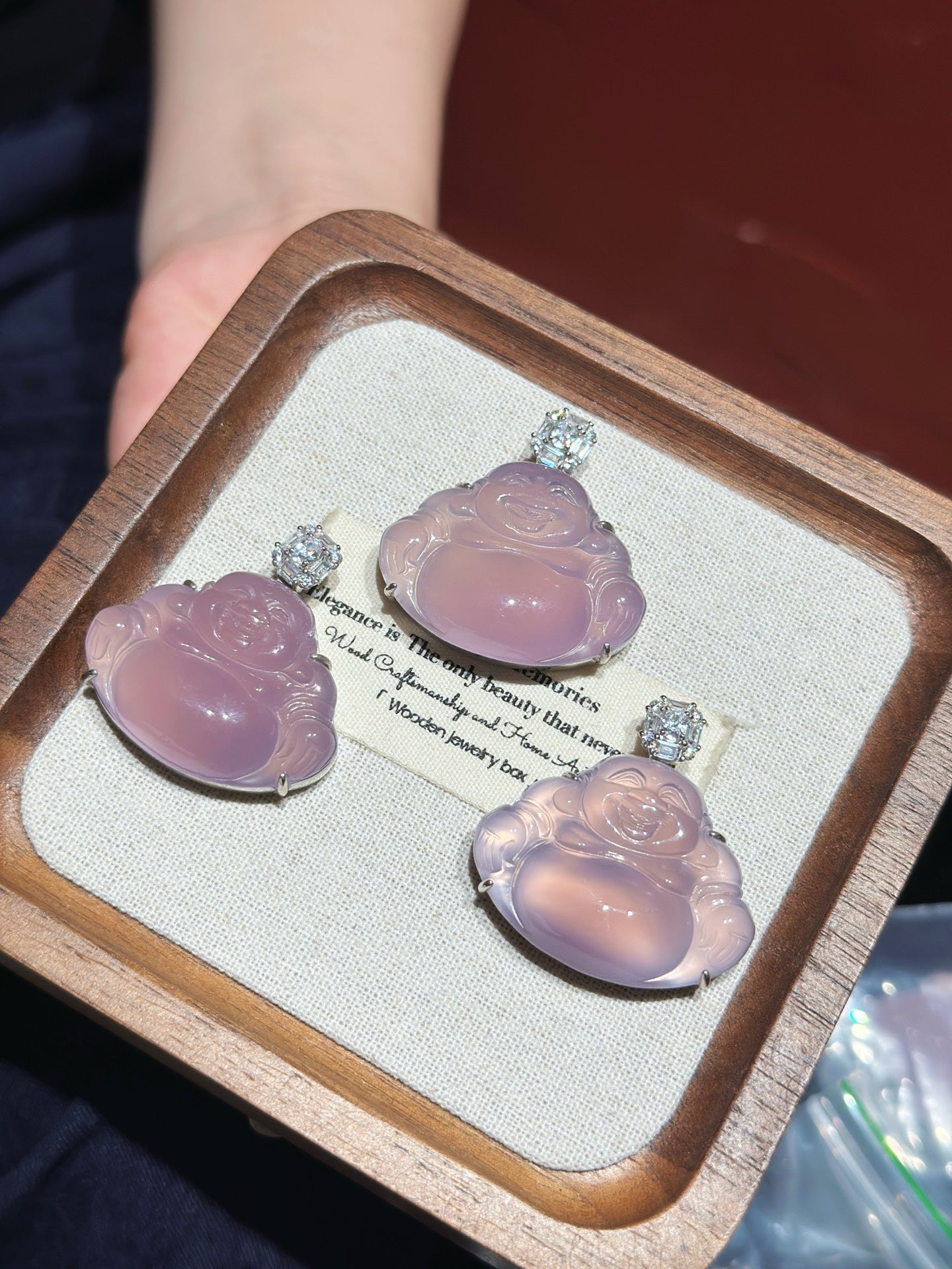 Chalcedony Buddha Pendant with CZ (JP58582)