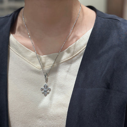 Brushed Flower Pendant Necklace (JP10388)