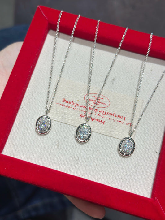 Moissanite Egg-Shape Necklace (1.5ct) (GHN465)