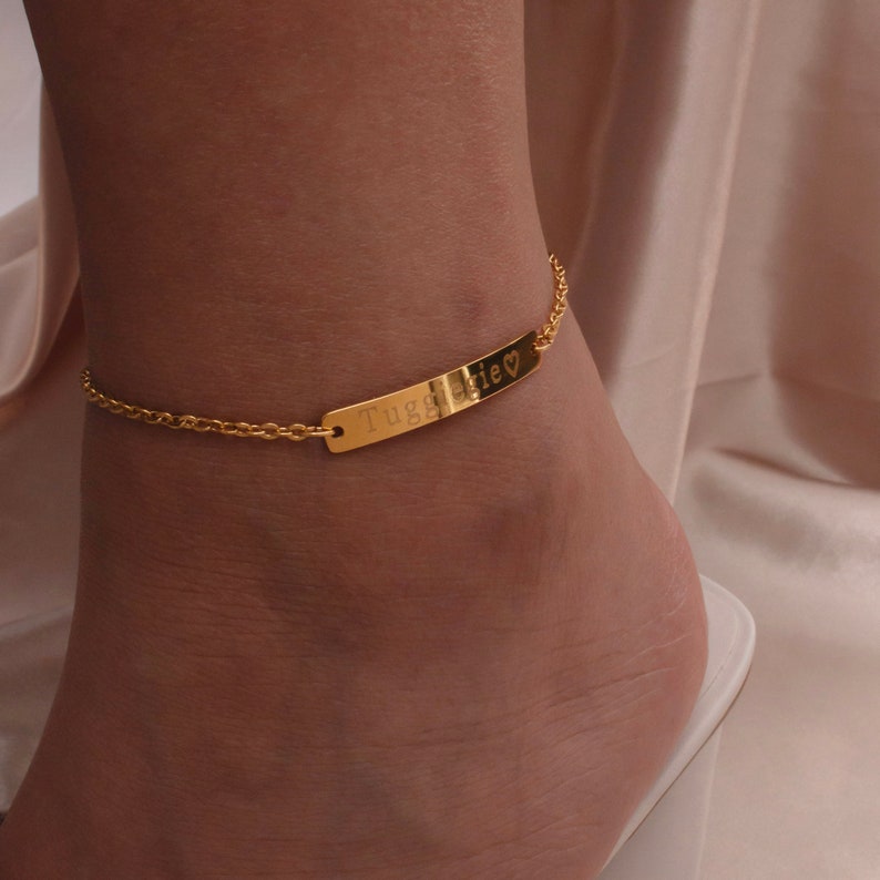 16k Gold Custom Name Bar Anklet: Engraved Charm Bracelet