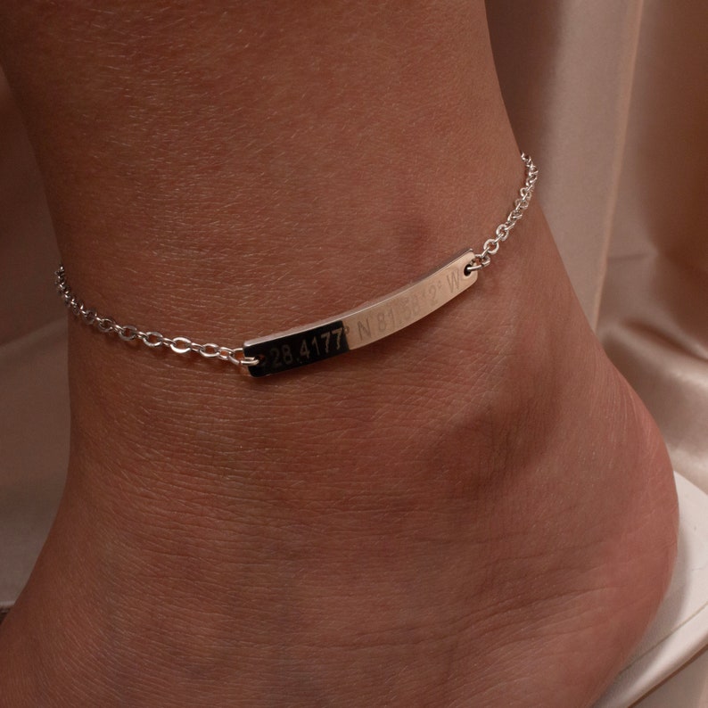 16k Gold Custom Name Bar Anklet: Engraved Charm Bracelet