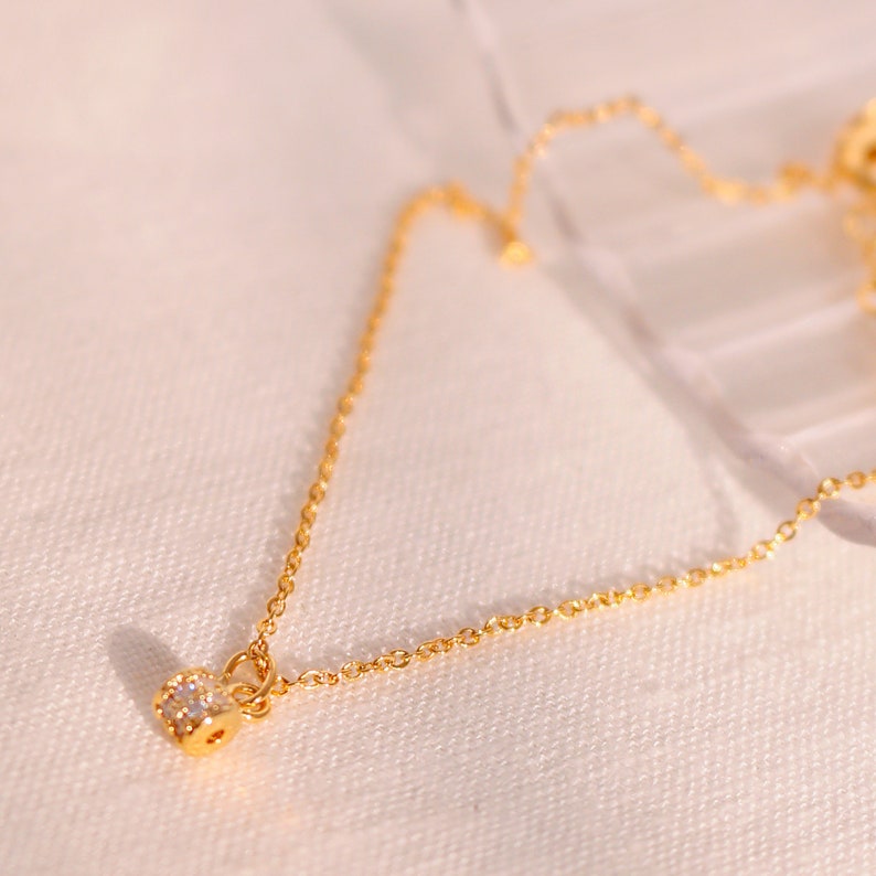 Dainty Gold Cubic Zirconia Anklet: 16K Gold Plated
