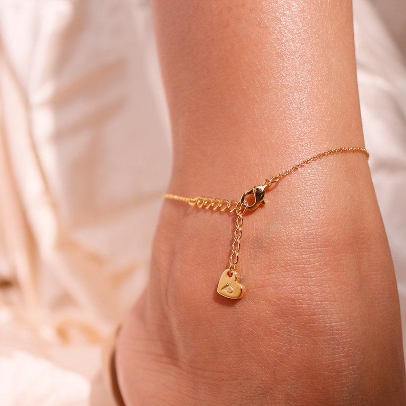 Dainty Gold Cubic Zirconia Anklet: 16K Gold Plated