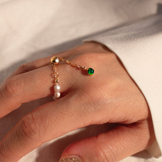 Emerald Pearl Birthstone Ring: Gold Chain Adjustable Ring