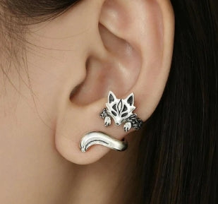 Vintage Fox Ear Clip Earrings – Cute Animal Ear Cuff, Retro Gold Metal Non-Piercing Ear Jewelry