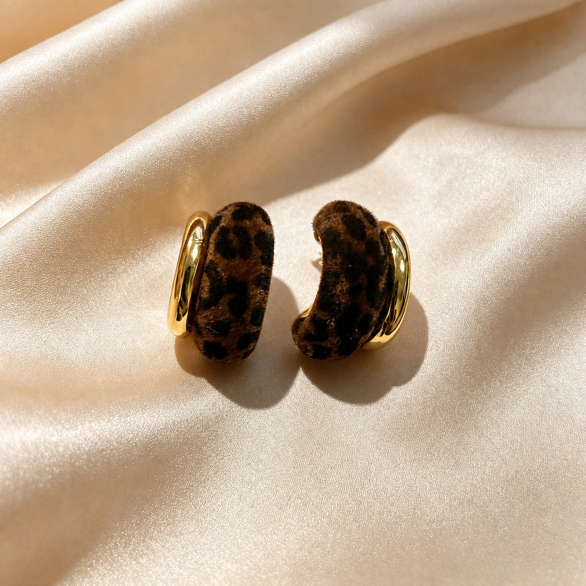 Leopard Enamel C-Hoop Earrings